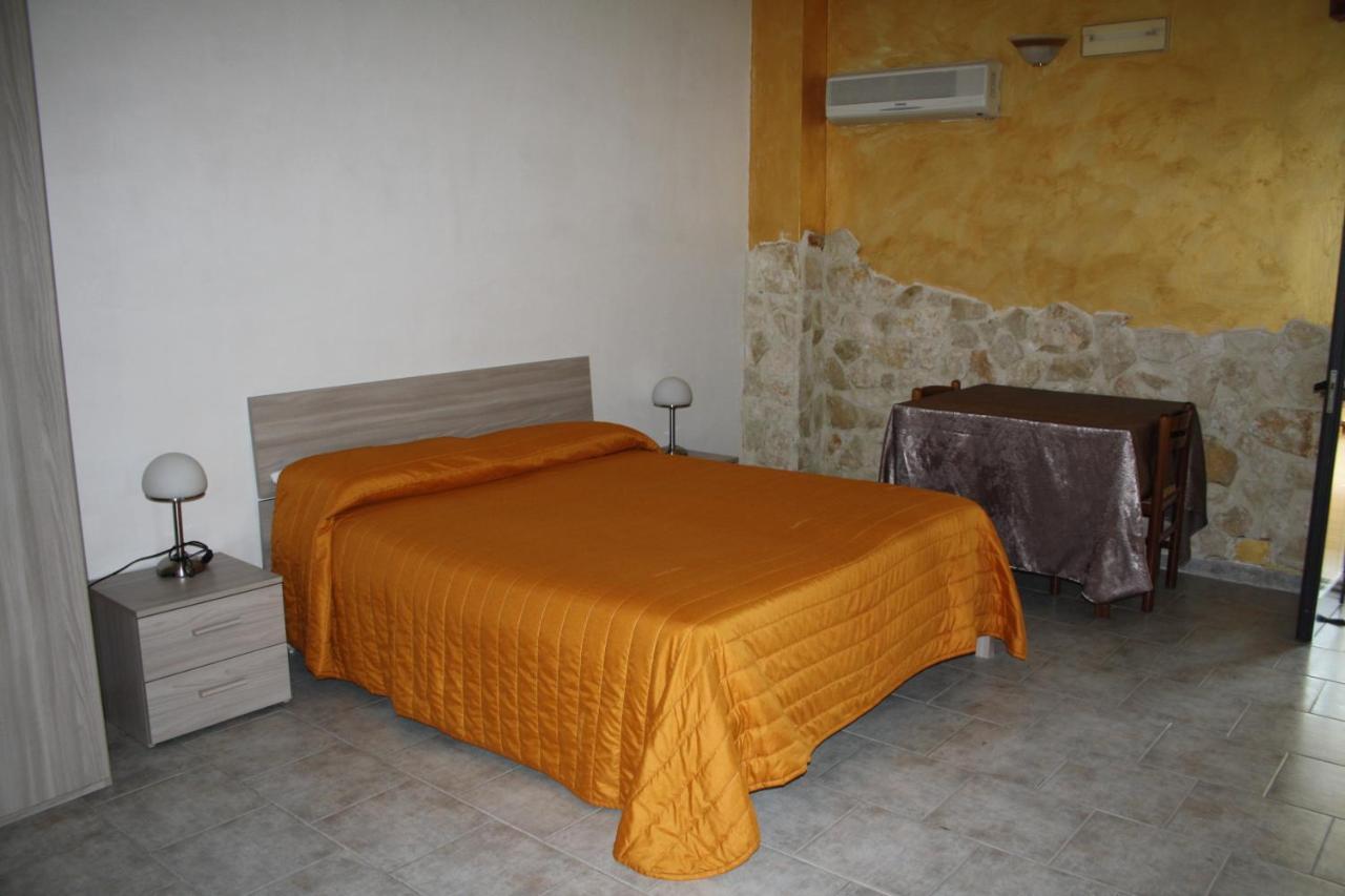 B&B Borgo Pileri Mazzarino Exteriör bild